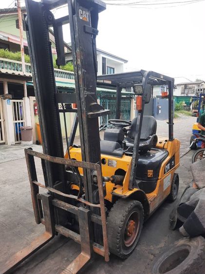 🔥 โฟล์คลิฟต์ CAT 2.5 ตัน ยกสูง 4 เมตร ดีเซล พร้อมใช้งาน 🔥 รูปที่ 3