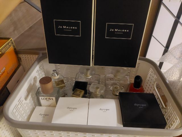 ขวดน้ำหอมตกแต่งห้อง ราคา 300-700 ต่อขวด ต่อรองได้ รูปที่ 3