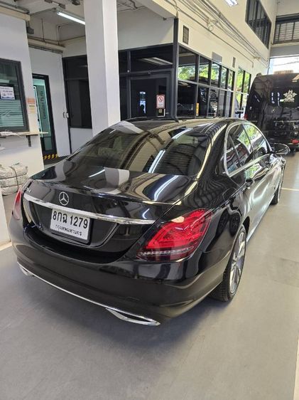 Mercedes-Benz C-Class 2019 C220 Sedan ดีเซล เกียร์อัตโนมัติ ดำ รูปที่ 3