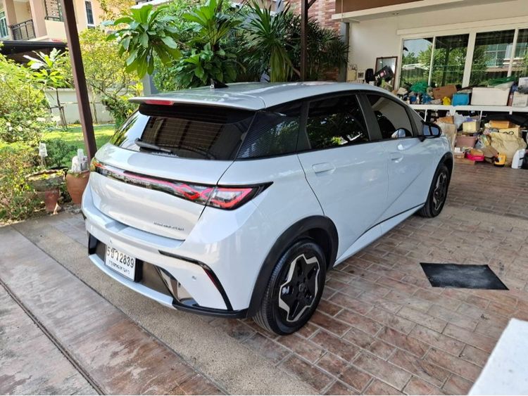 BYD Dolphin 2024 Standard Range Sedan ไฟฟ้า เกียร์อัตโนมัติ ขาว รูปที่ 4
