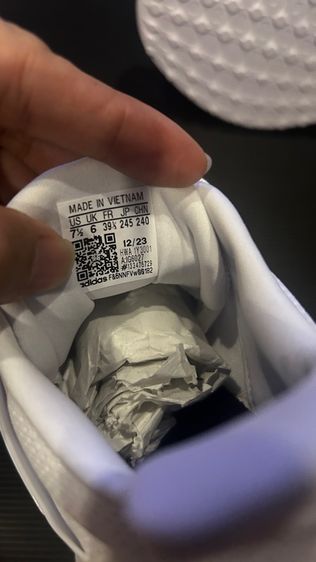 รองเท้า รูปที่ 11