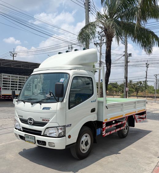 รถ HINO 300 ATOM ( 4 ล้อป้ายเล็กไม่ติดเวลา)  ปี 2561  รถสวย ไมล์ 84,955  มือเดียว  ออกจากห้าง รูปที่ 3