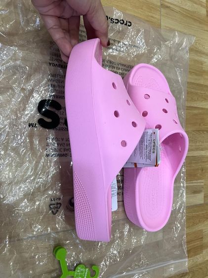 รองเท้าแตะCrocs มือ1 แค่ลองยังไม่เคยใส่  รูปที่ 2