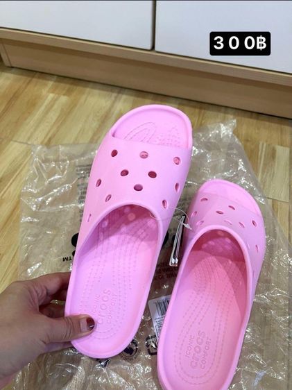 รองเท้าแตะCrocs มือ1 แค่ลองยังไม่เคยใส่ 