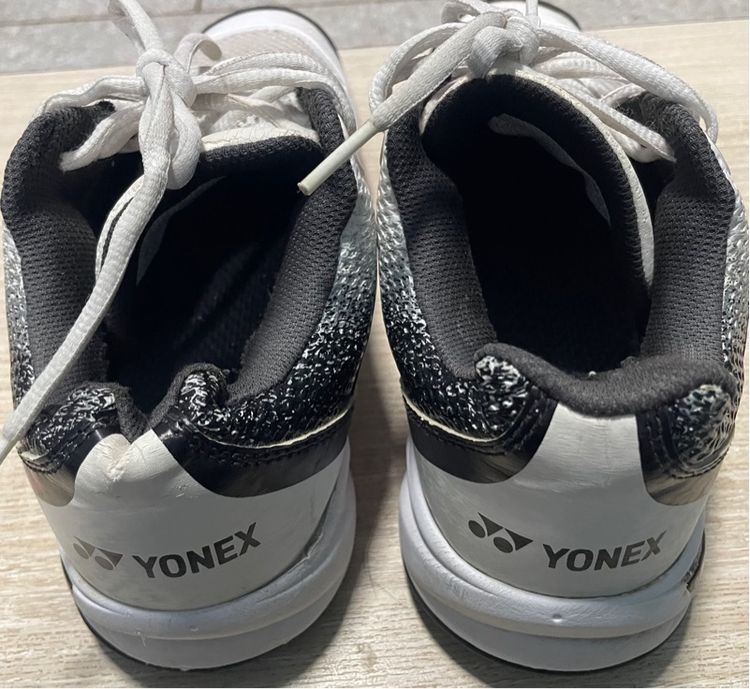 ร้องเท้าแบดมินตัน รูปที่ 2