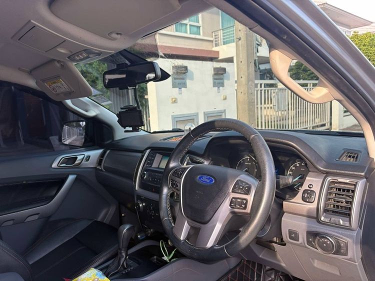 รถ Ford Ranger 2.2 Hi-Rider XLT สี เทา