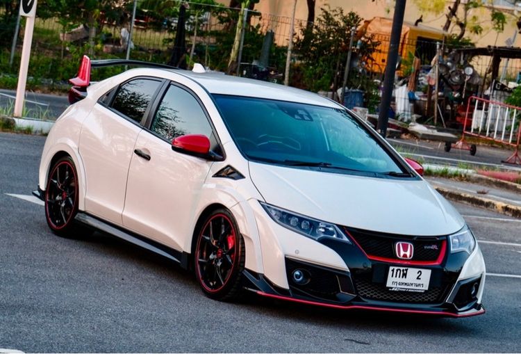 Honda Civic 2017 2.0 Type R Sedan เบนซิน ไม่ติดแก๊ส เกียร์ธรรมดา ขาว รูปที่ 3