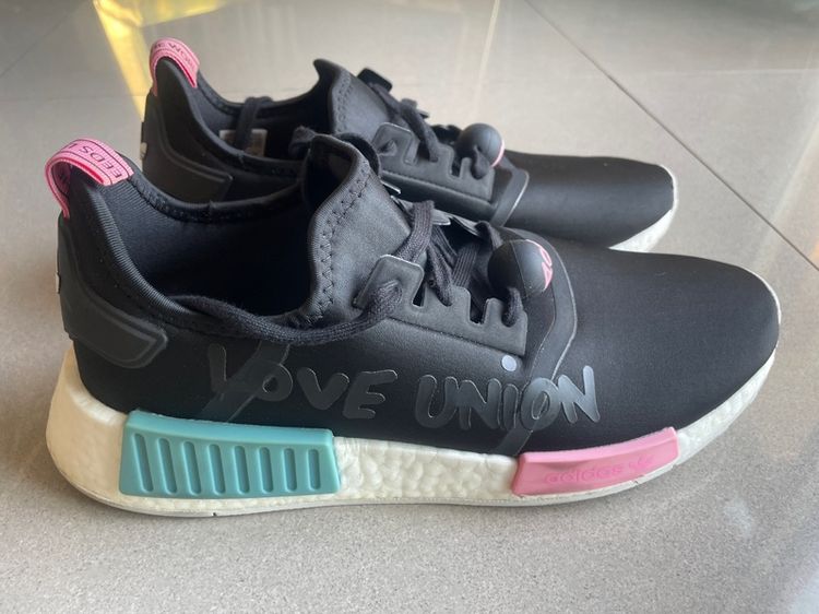 adidas NMD R1 Andre Saraiva Love Unoin รูปที่ 2