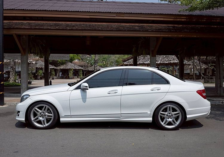Mercedes-Benz C-Class 2014 C250 Sedan เบนซิน ไม่ติดแก๊ส เกียร์อัตโนมัติ ขาว รูปที่ 3