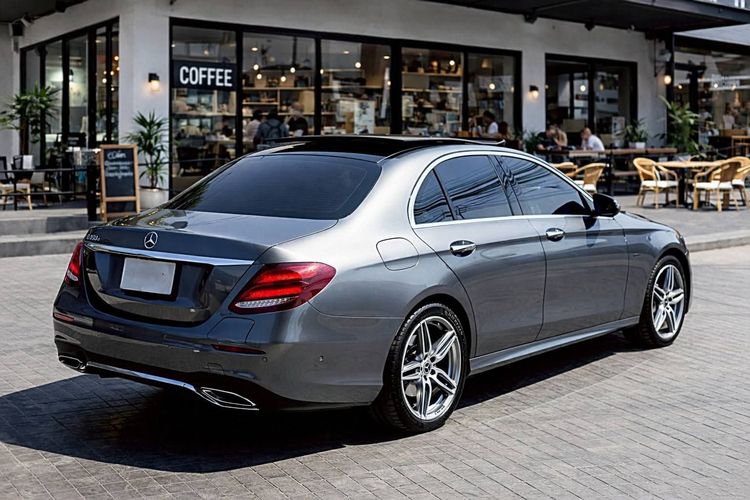 Mercedes-Benz E-Class 2019 E350 AMG Sedan เบนซิน ไม่ติดแก๊ส เกียร์อัตโนมัติ เทา รูปที่ 4