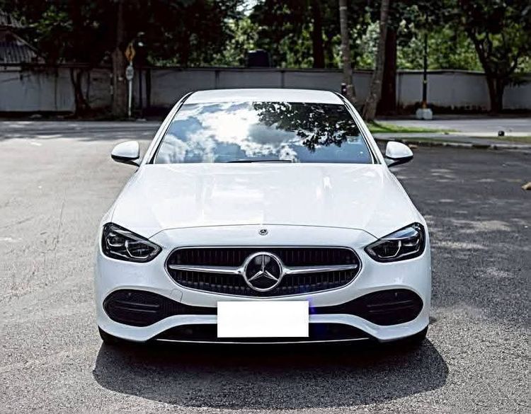 รถ Mercedes-Benz C-Class C220 สี ขาว