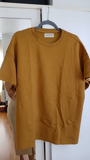 เสื้อแฟชั่น