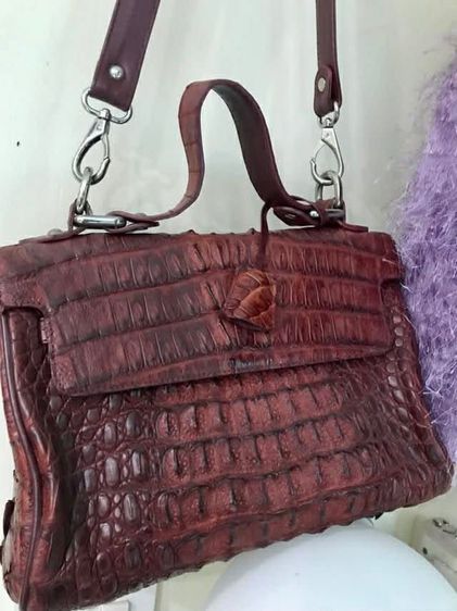 กระเป๋าถือผู้หญิงแบนด์"อุดมเอก"พี่สาวซื้อมาไม่ค่อยได้ใช้สภาพนางฟ้าสนใจโทรสอบถามได้ครับ