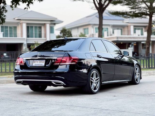 Mercedes-Benz E-Class 2015 E300 2.0 AMG Dynamic Sedan ดีเซล ไม่ติดแก๊ส เกียร์อัตโนมัติ ดำ รูปที่ 4