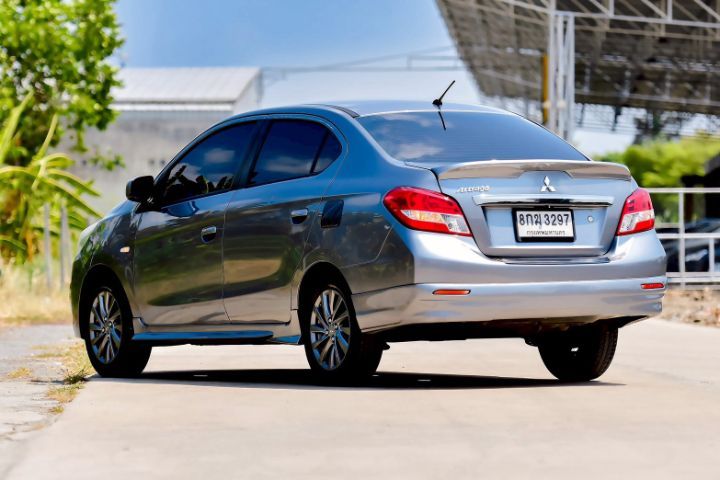Mitsubishi Attrage 2018 1.2 GLS LTD Sedan เบนซิน เกียร์อัตโนมัติ เทา รูปที่ 3