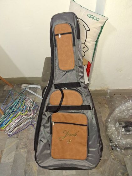 ขายกระเป๋าใส่กีตาร์ไฟฟ้า สภาพใหม่