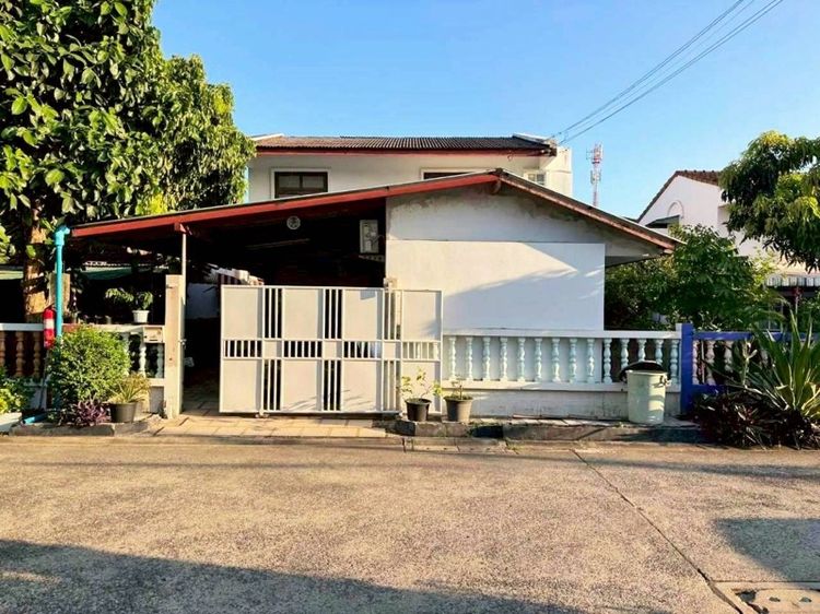 ขายบ้านเดี่ยว หมู่บ้าน 2521 ซอยสวนผัก 44 ถนนสวนผัก แขวงฉิมพลี เขตตลิ่งชัน กรุงเทพฯ