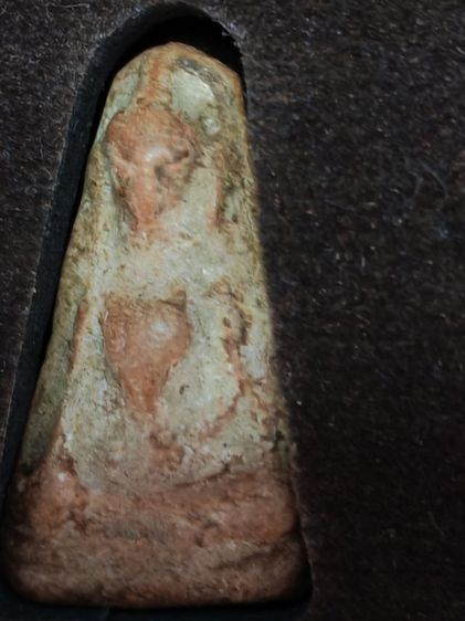 พระผงสุพรรณ พิมพ์หน้าแก่