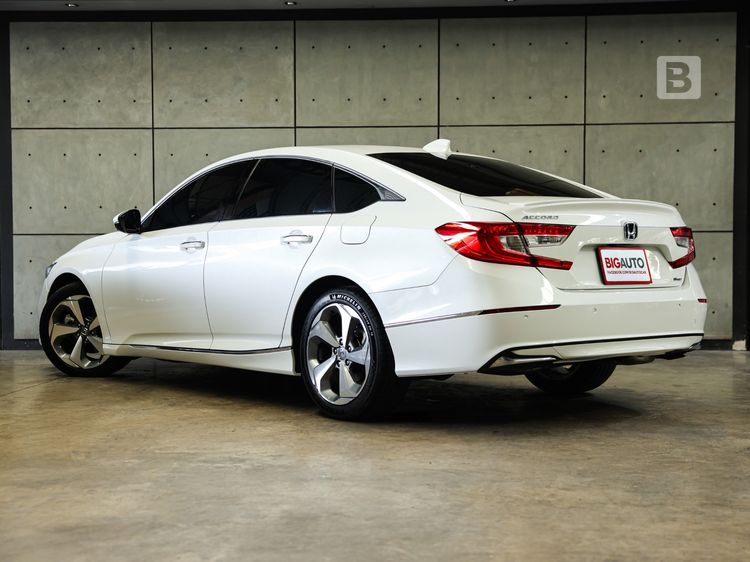 Honda Accord 2022 2.0 e:HEV Tech Sedan ไฮบริด ไม่ติดแก๊ส เกียร์อัตโนมัติ ขาว รูปที่ 4