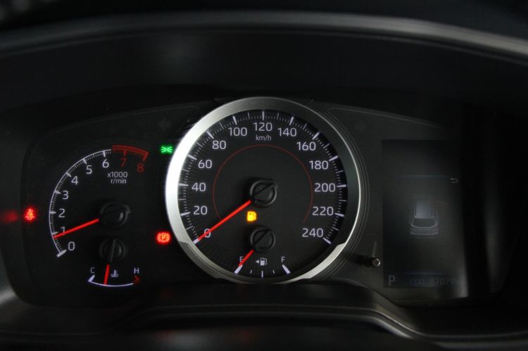 Toyota Corolla Cross 2021 1.8 Sport Utility-car เบนซิน ไม่ติดแก๊ส เกียร์อัตโนมัติ ดำ รูปที่ 4