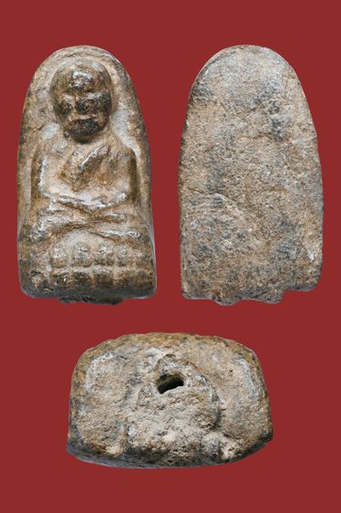 พระเนื้อว่าน หลวงพ่อทวด วัดช้างให้ พิมพ์พระรอด ปี 2497