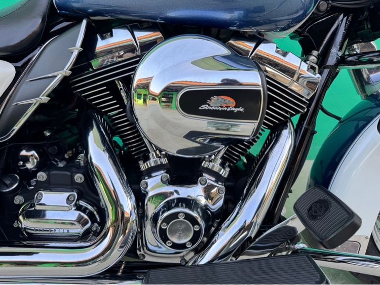 Road King ABS ปี2015 สีฟ้าขาวหายาก 1690cc  รูปที่ 6