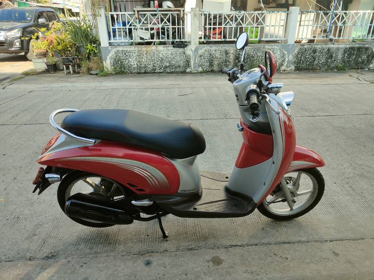 🛵ยังไงก็ขาย SCOOPY-i ปี 54 เครื่องดี สีสวย สตาร์ทมือ เล่มชุดโอนครบ+เปลี่ยนถ่ายน้ำมันเครื่องฟรี ส่งฟรี30 ก.ม รูปที่ 3