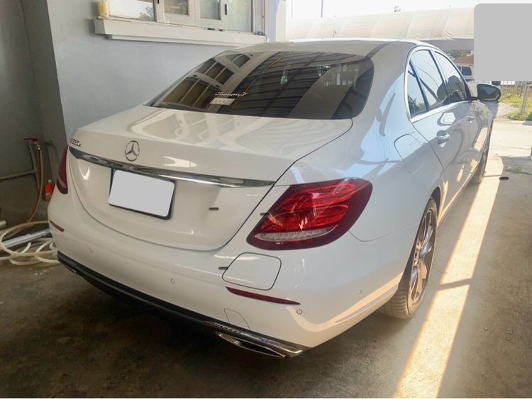 Mercedes-Benz E-Class 2018 E350 Sedan ปลั๊กอินไฮบริด (PHEV) เกียร์อัตโนมัติ ขาว รูปที่ 4