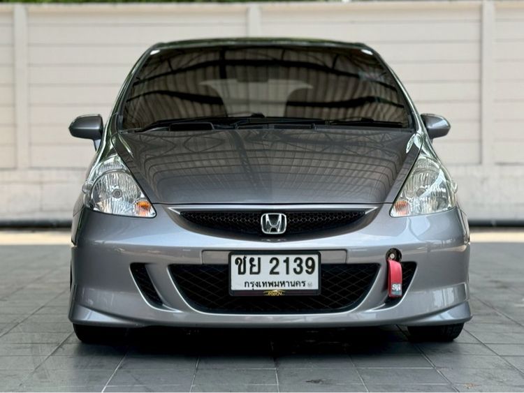 รถ Honda Jazz 1.5 V VTEC สี เทา