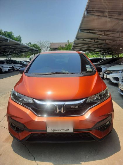รถ Honda Jazz 1.5 RS i-VTEC สี ส้ม