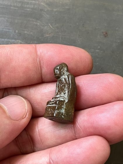 พระหล่อ รูปที่ 2