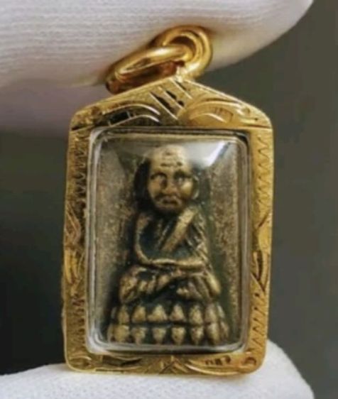 เชิญกดเลื่อนชมภาพ พระกรุเก่า แปลกมีเพียง 7 ชิ้น  รูปที่ 7