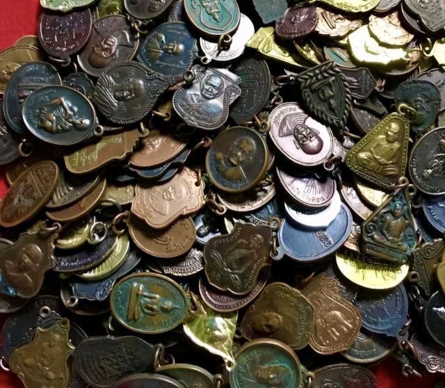 รวมองค์พระจำนวนมาก คละกัน  รูปที่ 5