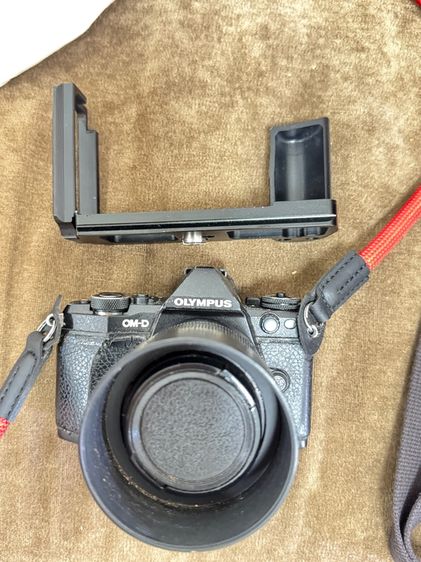 Olympus OM D EM5 Mark II พร้อม Lens 