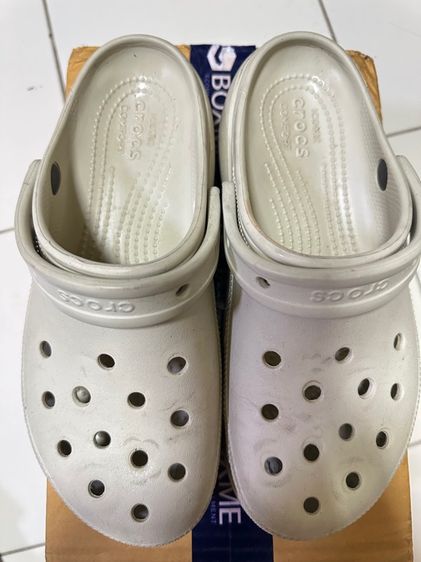 CROCS รองเท้าลำลองผู้หญิง CLASSIC PLATFORM CLOG รุ่น 2067502Y2 - BONE รูปที่ 4