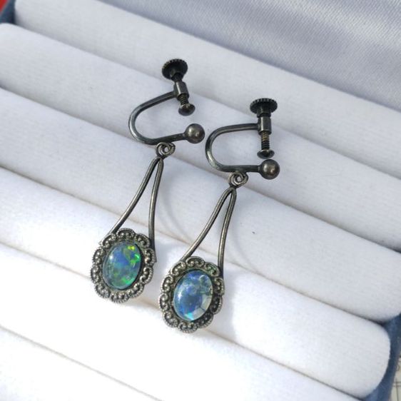 จิวเวอรี่ 🔖ต่างหูหนีบโอปอล์ ตัวเรือนสีคล้ายเงิน งานจากญี่ปุ่น