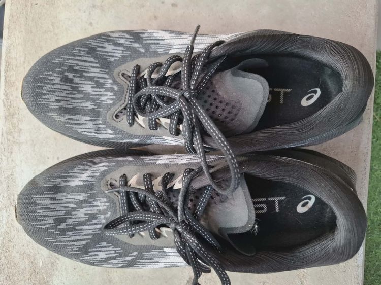 ปล่อยต่อ Asics Novablast 3 สนใจสินค้าติดต่อ 084 526 2220 จัดส่งได้ทันที รูปที่ 4