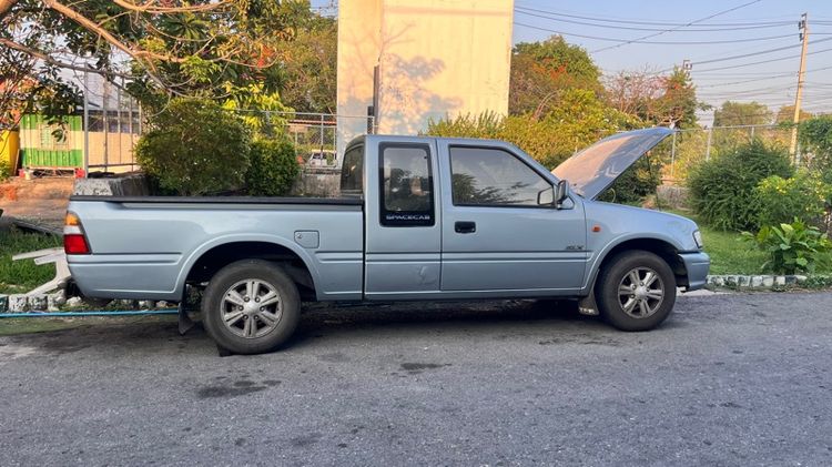 รถ Isuzu Dragon Eye 2.8 SLX สี บรอนซ์เงิน