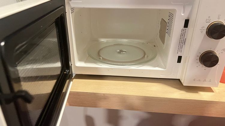 ELECTROLUX ไมโครเวฟ EMM20K22W 20 ลิตร รูปที่ 2