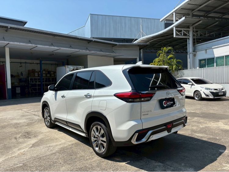 Toyota Innova 2025 2.0 Zenix HEV Premium Utility-car ไฮบริด ไม่ติดแก๊ส เกียร์อัตโนมัติ ขาว รูปที่ 4