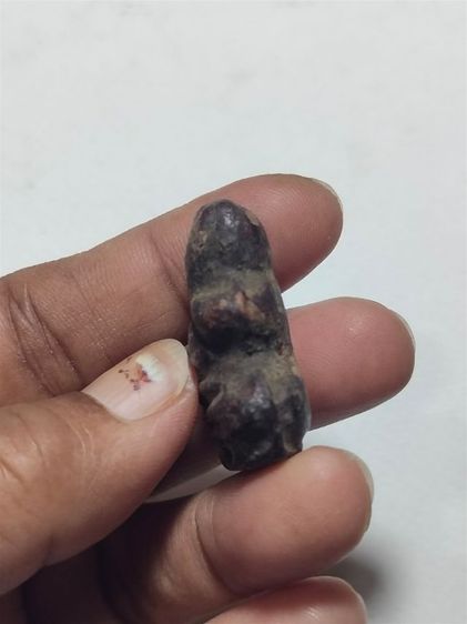 พระปิดตาเนื้อผงลงรัก รูปที่ 4