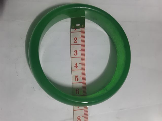 เขียว กำไลหยก