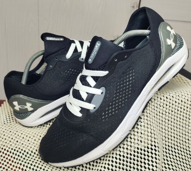 รองเท้า💥UNDER ARMOUR HOVR SONIC 5💥ของแท้‼️สวยๆ เดิมๆ สภาพดี💥ไซร์ 45