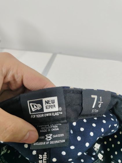 
 New Era Bucket Work Cap (ลายจุด)
 หายาก ลายไม่ซ้ำ เท่จัด
จุดเด่น
ลาย Polka Dot เด่น ใส่แล้วไม่เหมือนใคร
แบรนด์ New Era ของแท้  รูปที่ 3