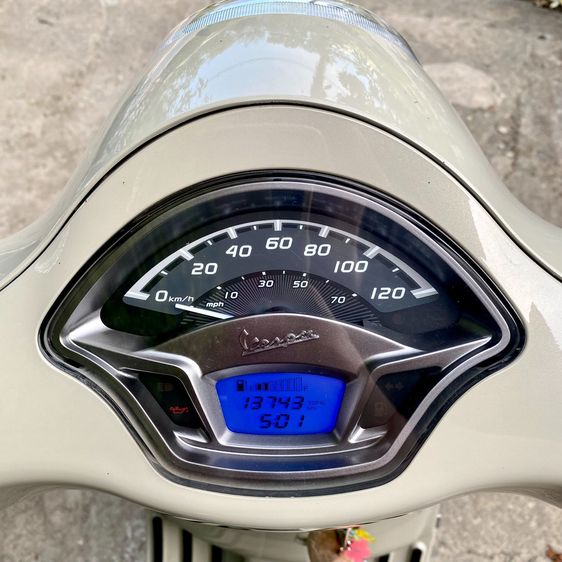 Vespa Lx125 Sand Edition รูปที่ 7