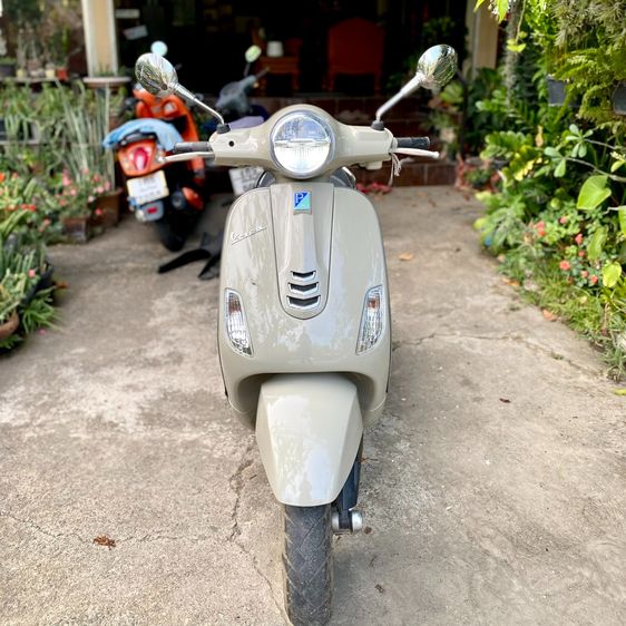 Vespa Lx125 Sand Edition รูปที่ 2