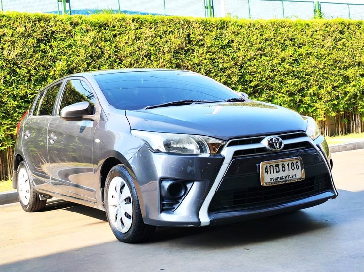 Toyota Yaris 2015 1.2 E Sedan เบนซิน ไม่ติดแก๊ส เกียร์อัตโนมัติ เทา รูปที่ 3