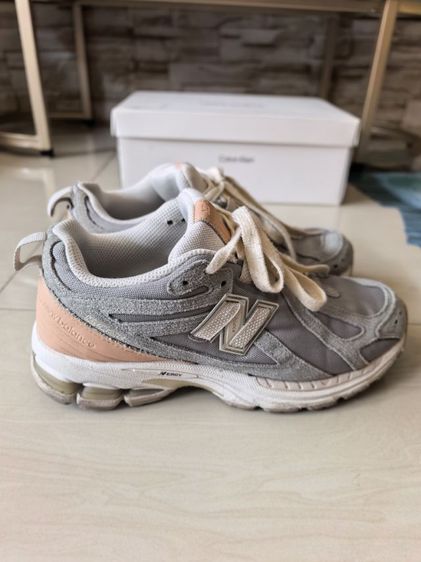 รองเท้าผ้าใบ เนื้อ ผ้าใบ UK 6 | EU 39 1/3 | US 7.5 รองเท้า New balance แท้