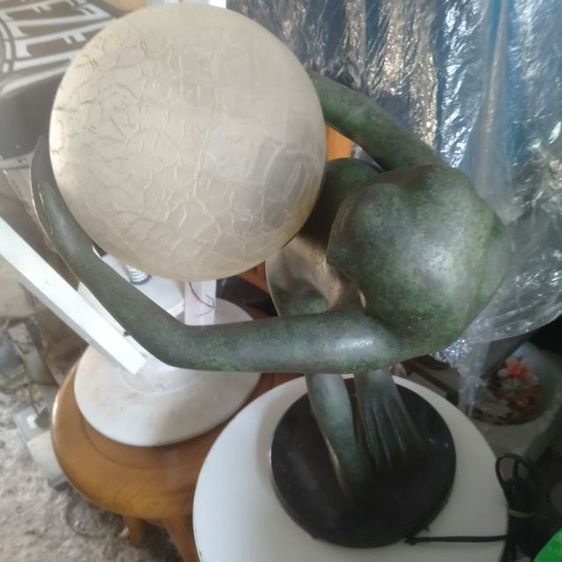 โคมไฟทองเหลือง รูปที่ 2