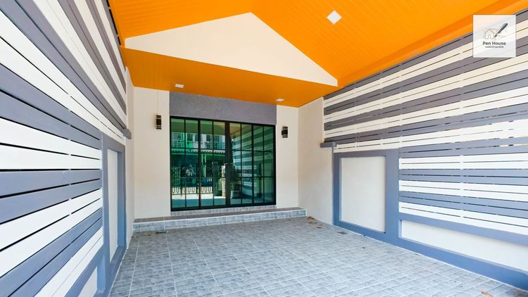 มีบางส่วน ขาย ทาวน์เฮ้าส์ 2 ชั้น พื้นที่ 17ตร.วา 2 ห้องนอน 2 ห้องน้ำ มบ.พูนสินธานี 3 ไกล้ตลาด ทำเลดี เดินทางง่าย รูปที่ 2